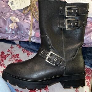 SOLD🚫Low calf boots